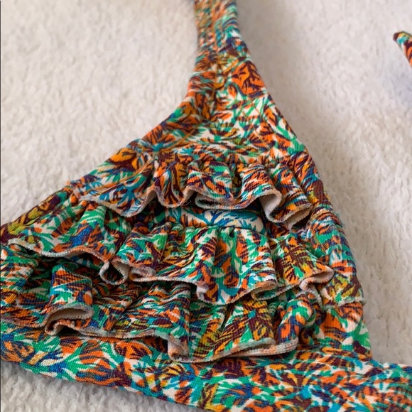 Bikini - Picture 4 of 5